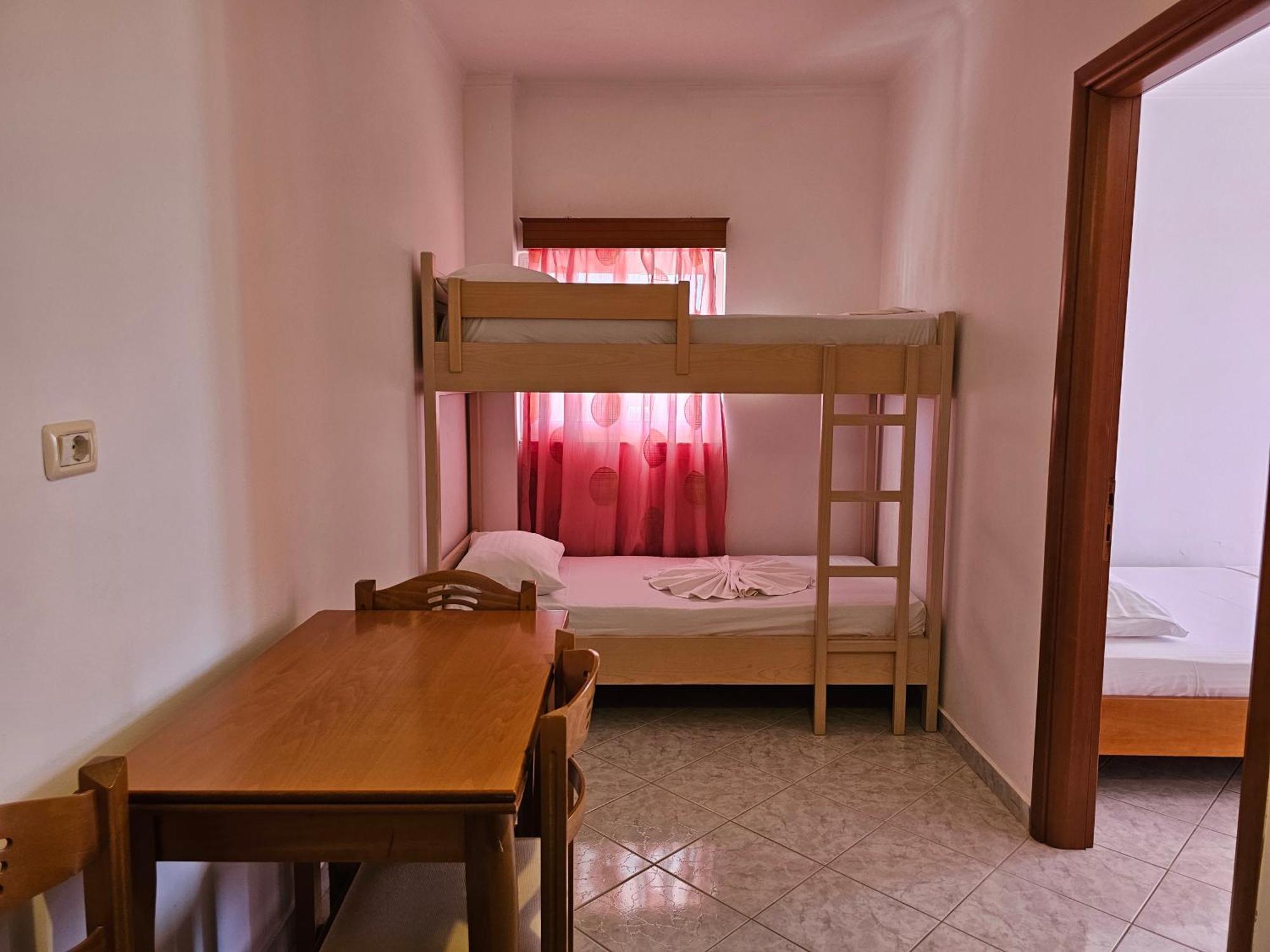 City Center Gjordeni Apartments Εξαμίλιο Εξωτερικό φωτογραφία