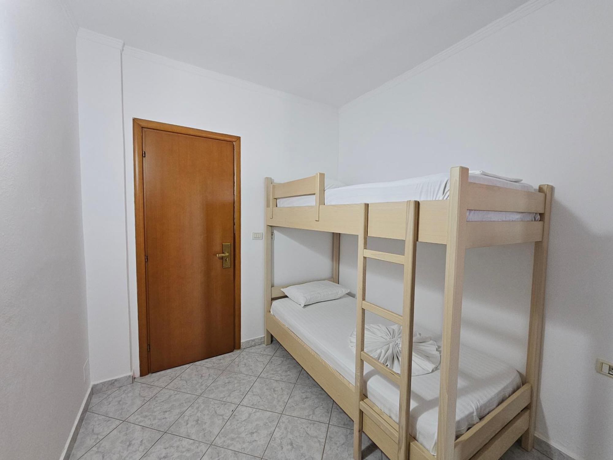 City Center Gjordeni Apartments Εξαμίλιο Εξωτερικό φωτογραφία