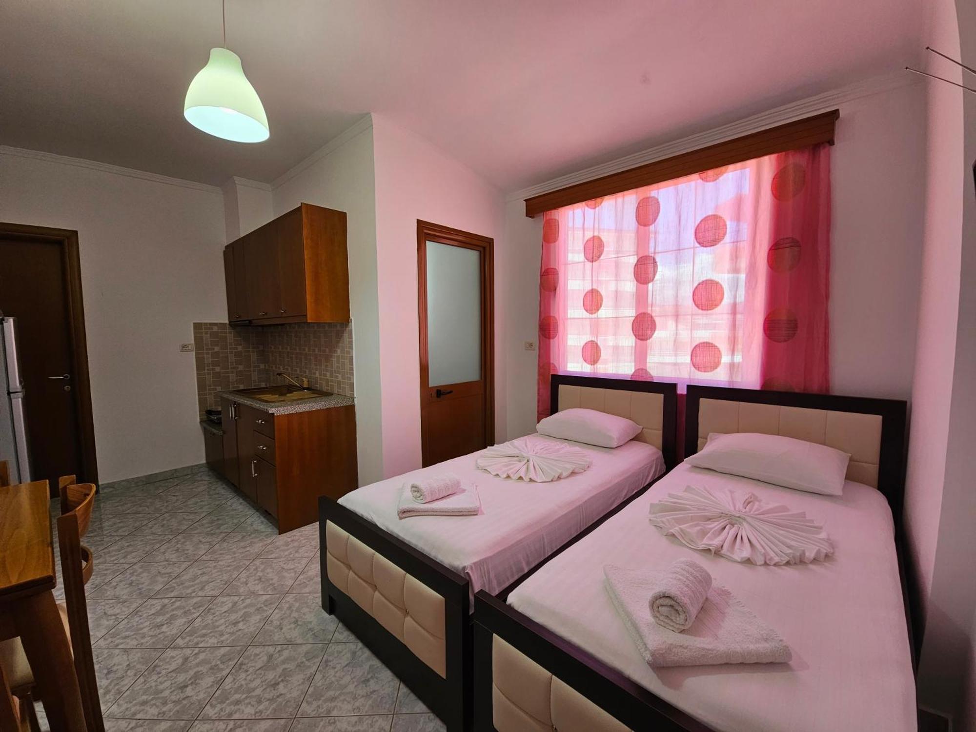 City Center Gjordeni Apartments Εξαμίλιο Εξωτερικό φωτογραφία